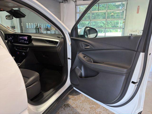 2025 Buick Encore GX Preferred - Photo 14