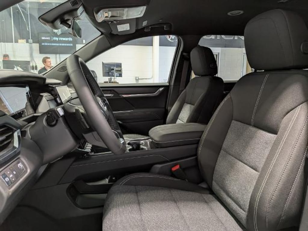 Used 2025 GMC Acadia Elevation SUV