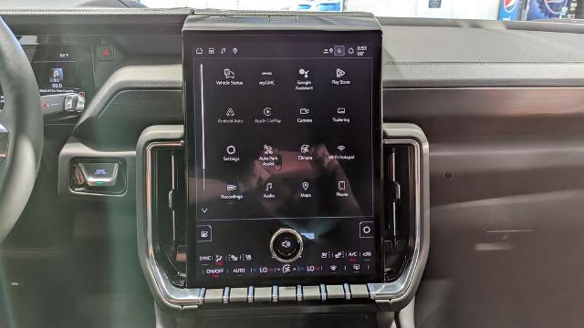 2026 GMC Yukon XL Denali - Photo 13