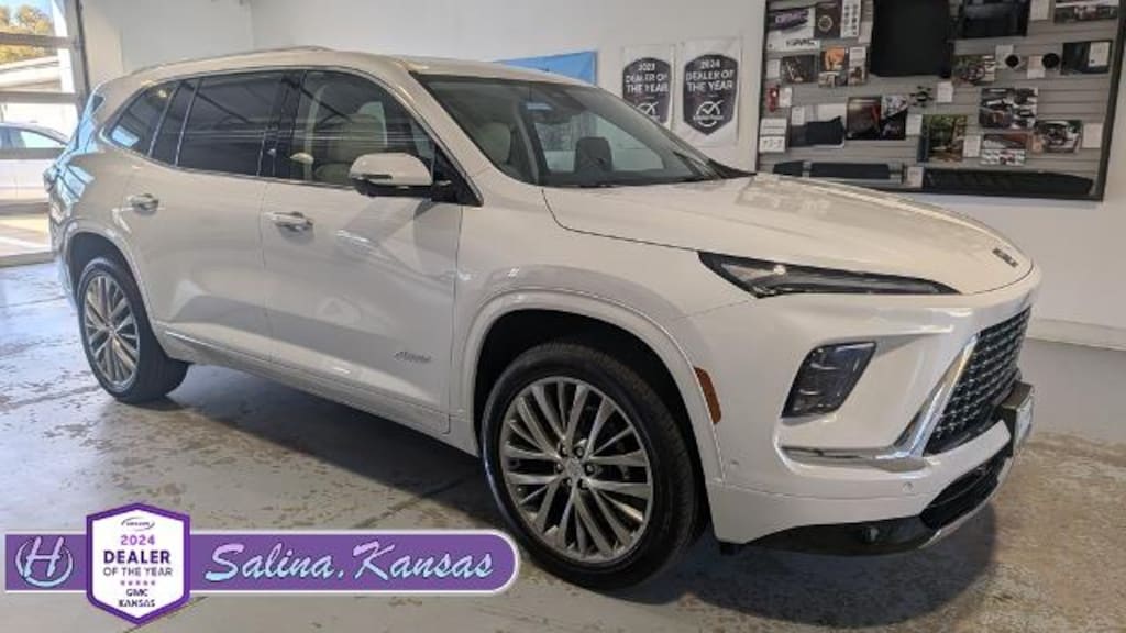 New 2026 Buick Enclave Avenir SUV