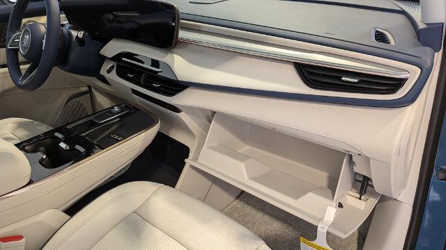 2026 Buick Enclave Avenir - Photo 17
