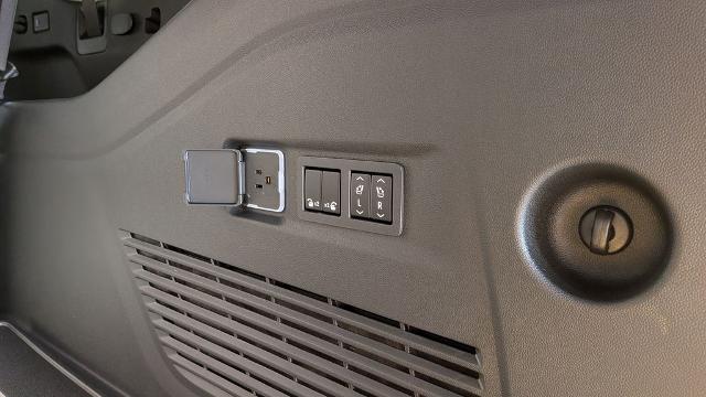 2026 GMC Yukon XL Denali - Photo 24