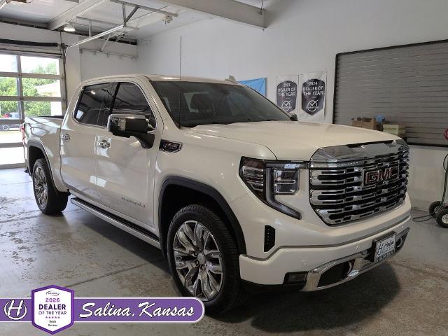 2024 GMC Sierra 4WD Crew Cab Short Box Denali's photo