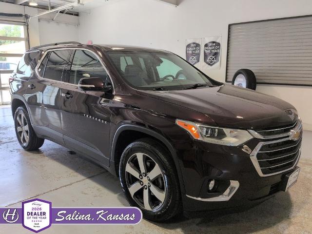Used 2020 Chevrolet Traverse 3LT with VIN 1GNEVHKWXLJ254778 for sale in Salina, KS