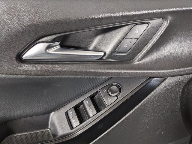 2025 Chevrolet Equinox LT - Photo 28
