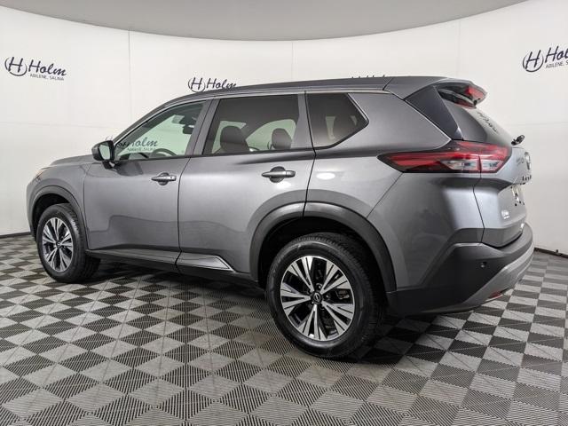 2023 Nissan Rogue SV photo 3