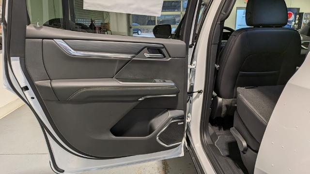 2026 GMC Acadia Elevation - Photo 10