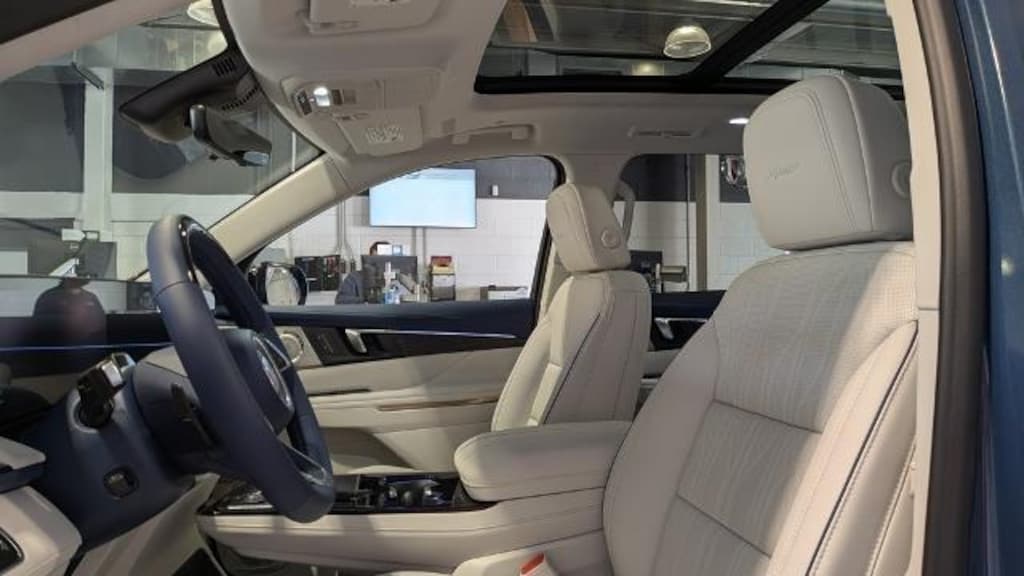 New 2026 Buick Enclave Avenir SUV