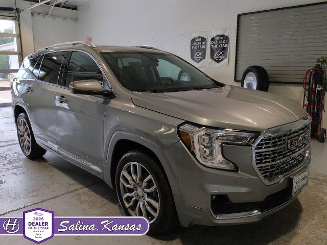 2023 GMC Terrain Denali