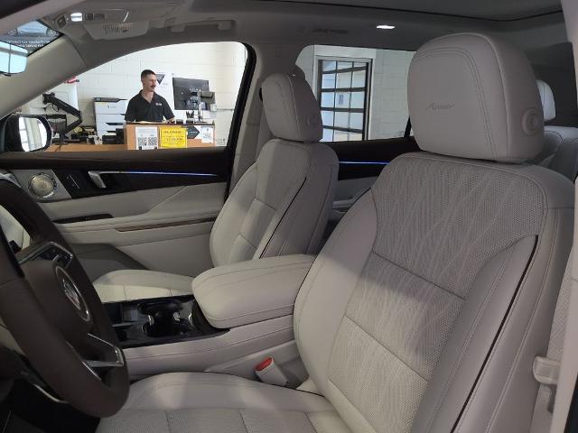 2026 Buick Enclave Avenir - Photo 4