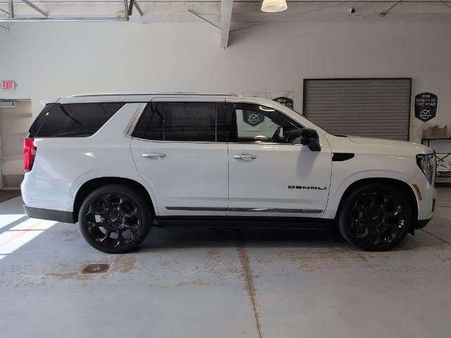 2026 GMC Yukon Denali Ultimate - Photo 2