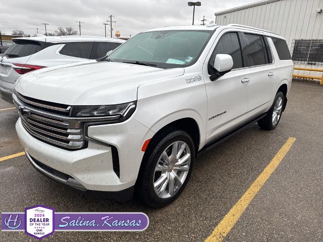 2021 Chevrolet Suburban High Country's photo