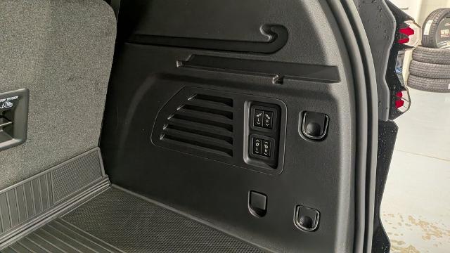 2026 GMC Acadia Denali - Photo 20