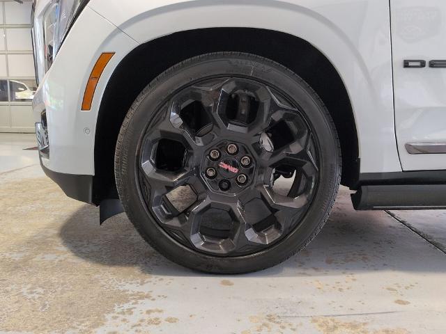2026 GMC Yukon Denali Ultimate - Photo 30
