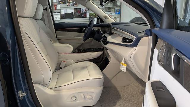 2026 Buick Enclave Avenir - Photo 16
