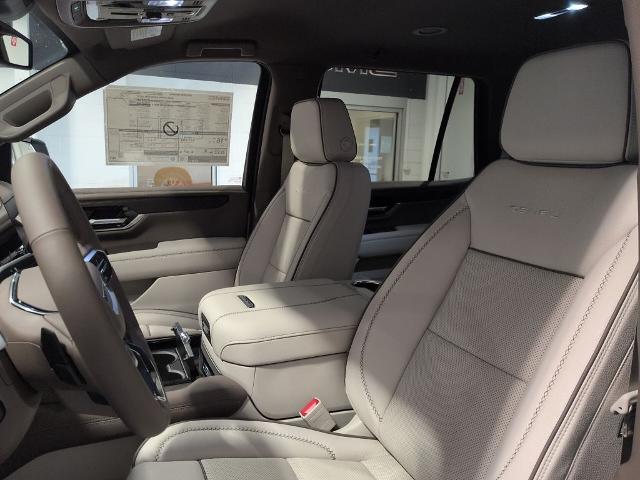2026 GMC Yukon Denali - Photo 4