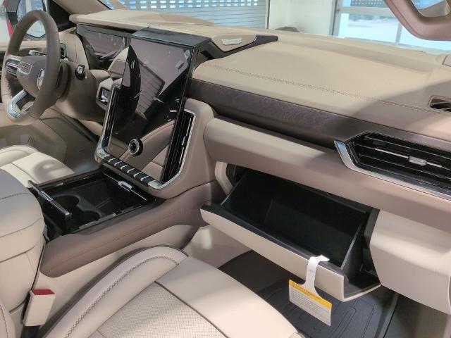 2026 GMC Yukon Denali - Photo 17