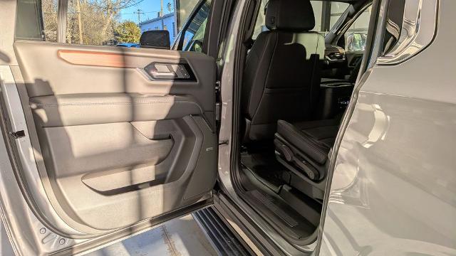 2026 GMC Yukon XL Denali - Photo 17