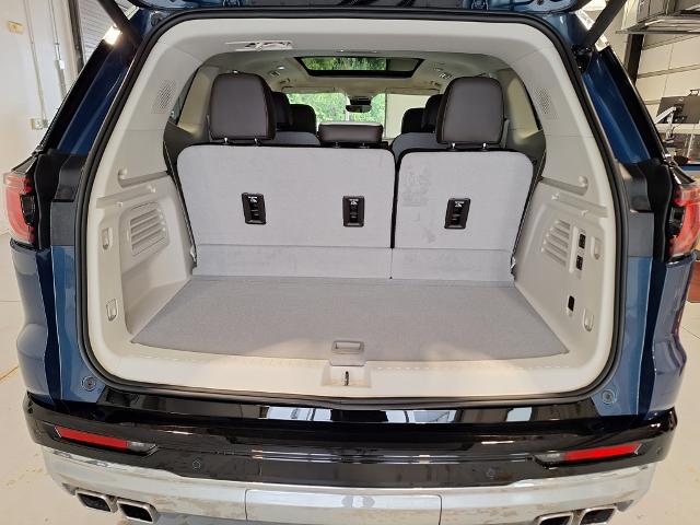 2026 Gmc Acadia Denali photo 4