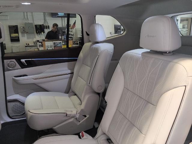 2026 Buick Enclave Avenir - Photo 13