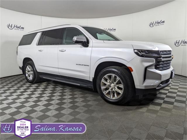 2021 Chevrolet Suburban Premier's photo