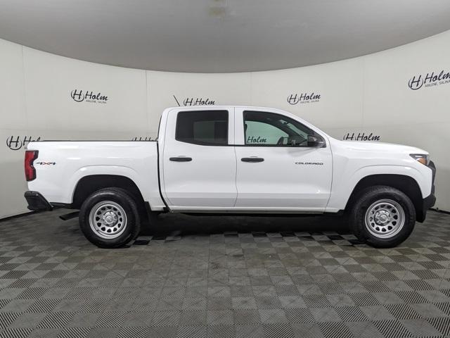 2023 Chevrolet Colorado Work Truck photo 2