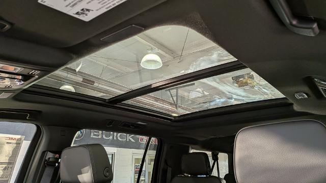 2026 GMC Yukon XL Denali - Photo 16