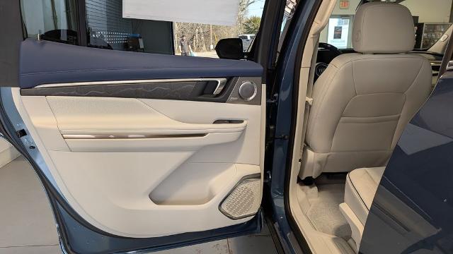 2026 Buick Enclave Avenir - Photo 11
