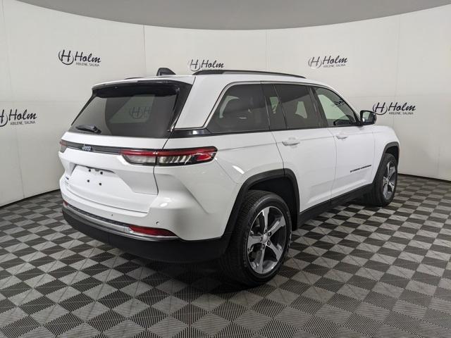 2022 Jeep Cherokee Limited 4xe photo 3