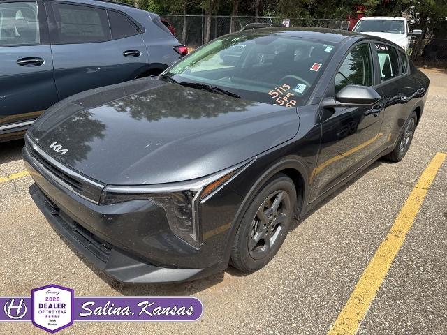 2025 Kia K4 LXS AT's photo