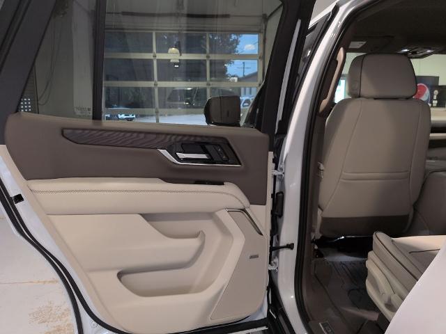 2026 GMC Yukon Denali - Photo 11