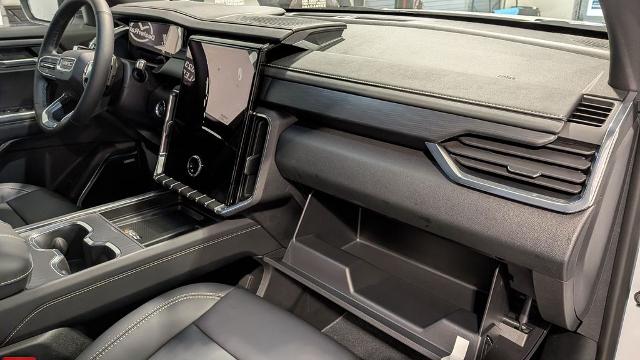 2026 GMC Acadia Elevation - Photo 16