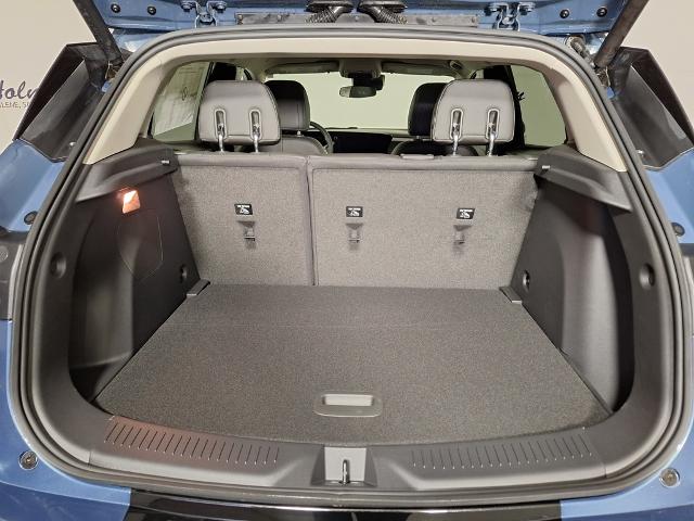 2025 Buick Encore GX Sport Touring photo 4