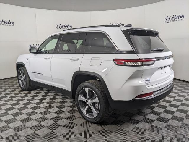 2022 Jeep Cherokee Limited 4xe photo 4