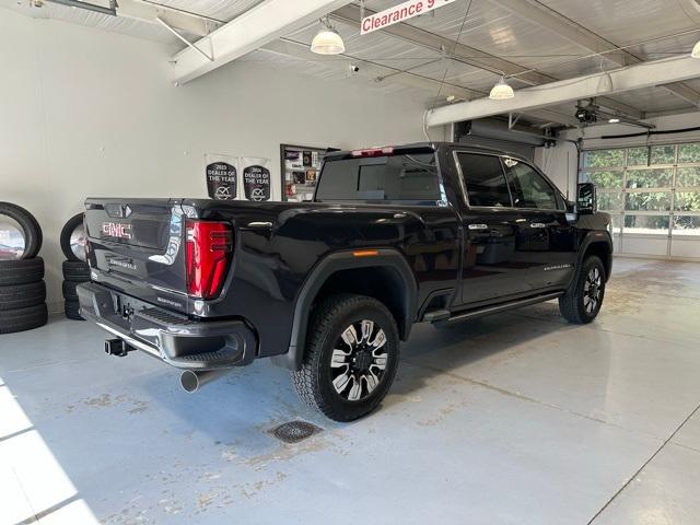 2025 Gmc Sierra 2500 HD Denali photo 2