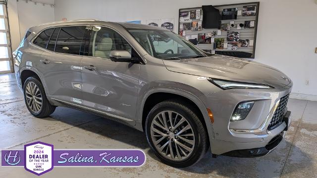 2026 Buick Enclave Avenir's photo