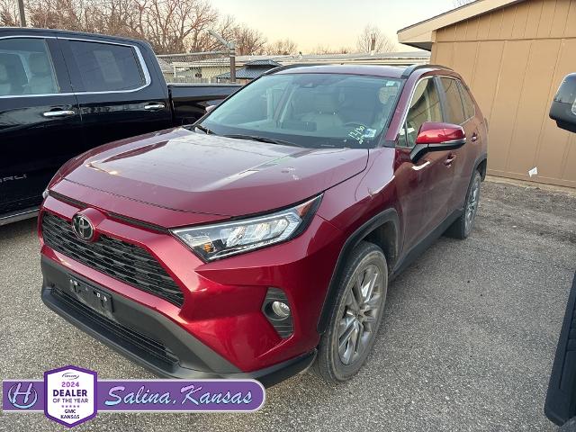 2021 Toyota RAV4 XLE Premium's photo
