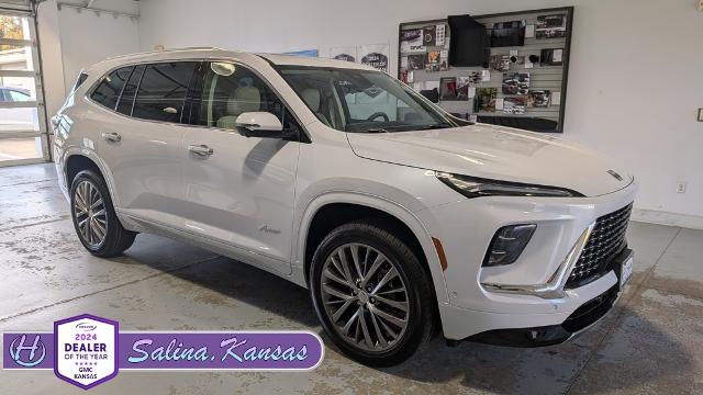 2026 Buick Enclave Avenir's photo