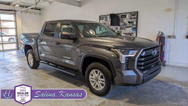 2025 Toyota Tundra SR5's photo