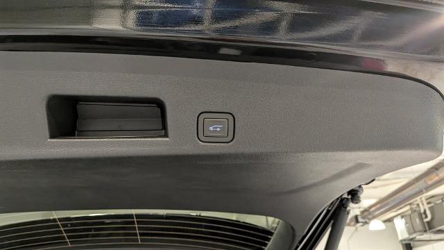 2026 GMC Acadia Denali - Photo 21
