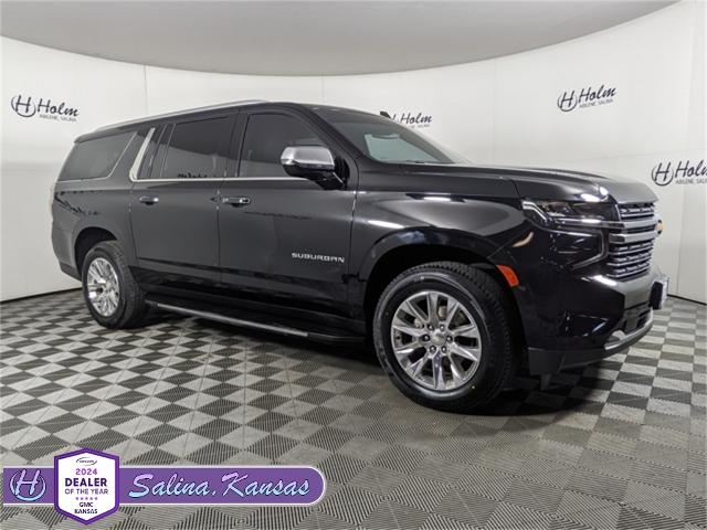 2023 Chevrolet Suburban Premier's photo