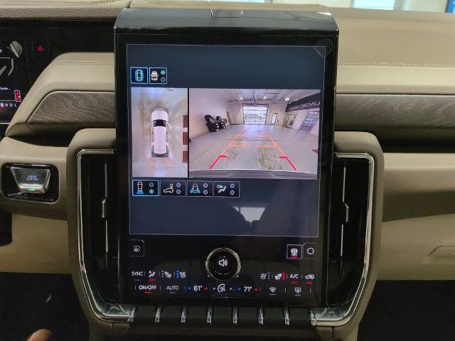 2026 GMC Yukon Denali - Photo 10