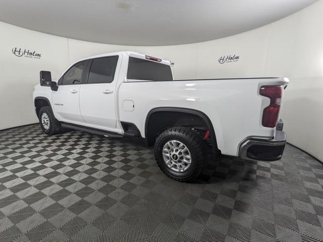 2023 Chevrolet Silverado 2500HD LT photo 4