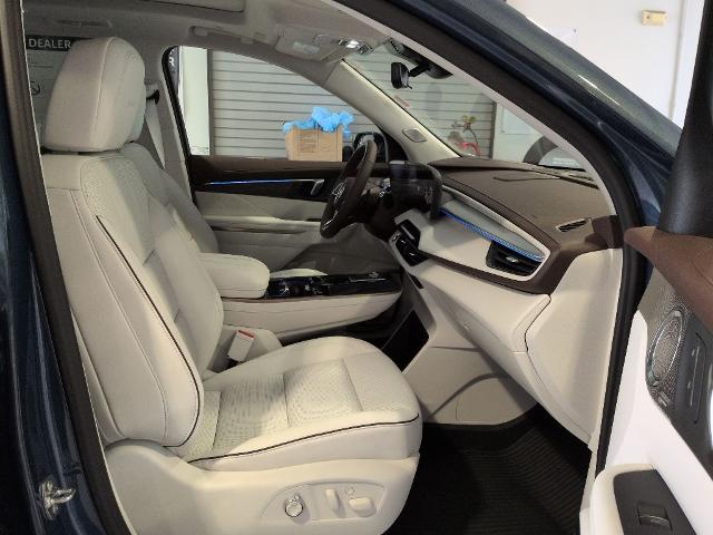 2026 Buick Enclave Avenir - Photo 16