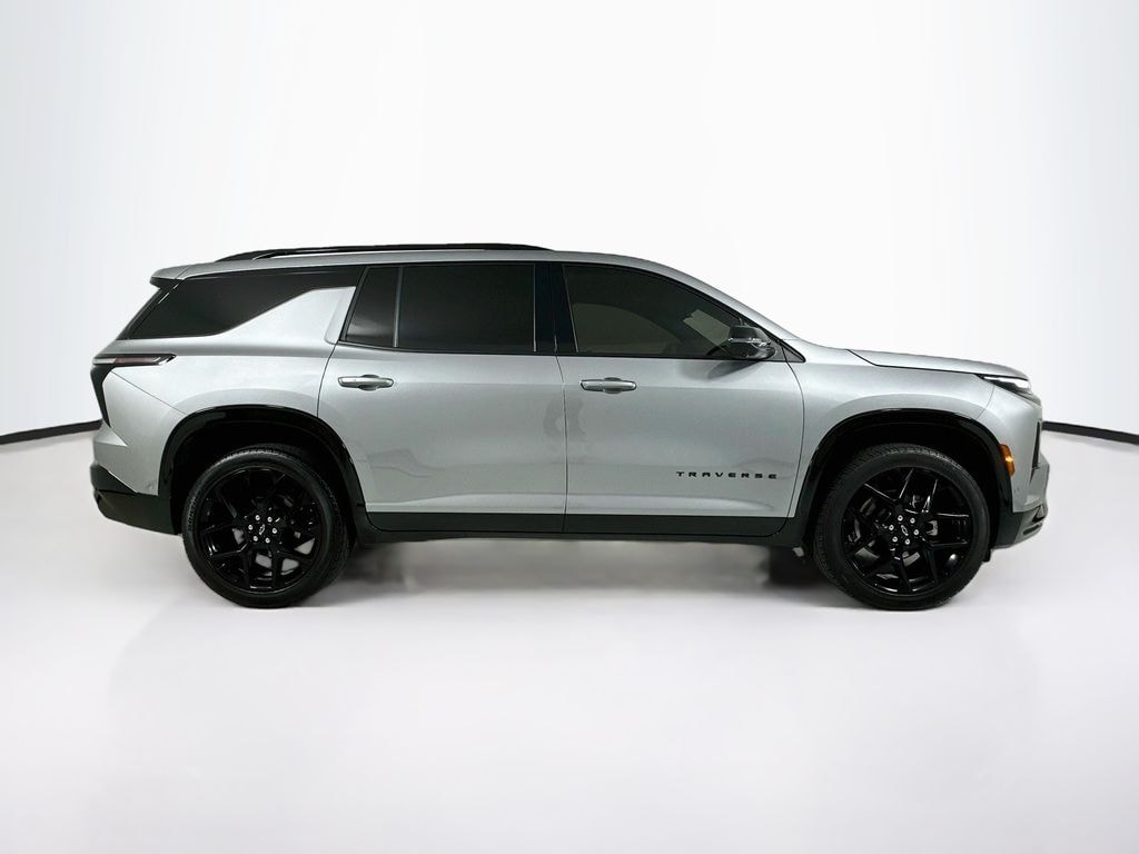 Used 2025 Chevrolet Traverse RS SUV