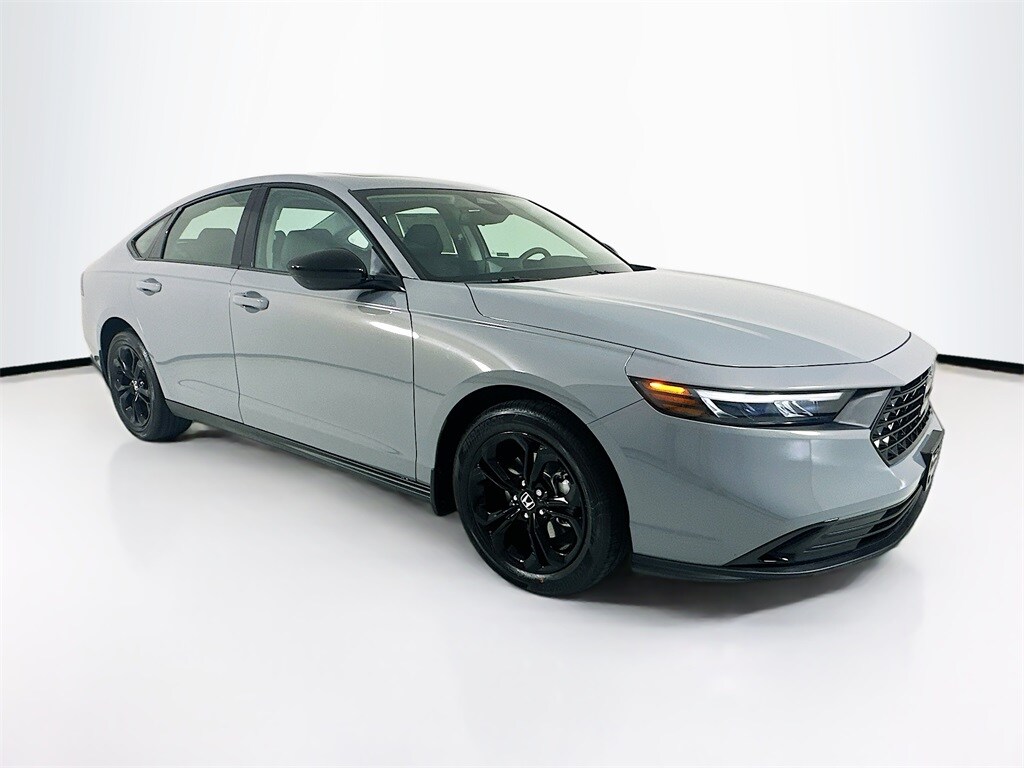 2025 Honda Accord SE photo 2