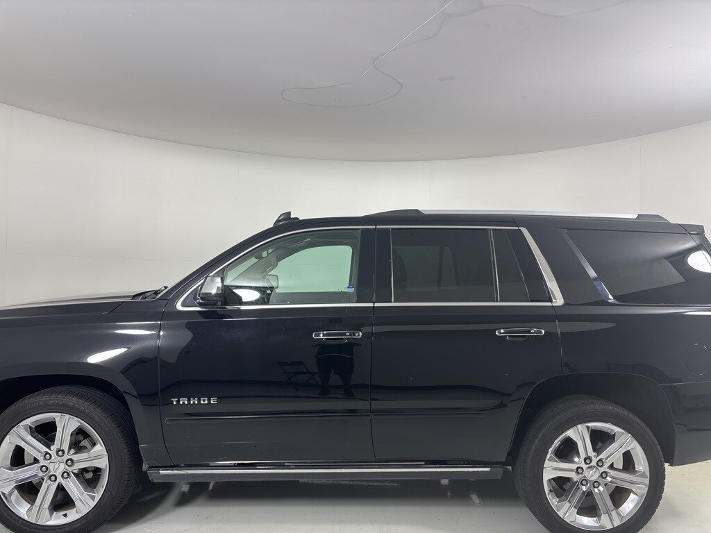 2017 Chevrolet Tahoe Premier photo 3