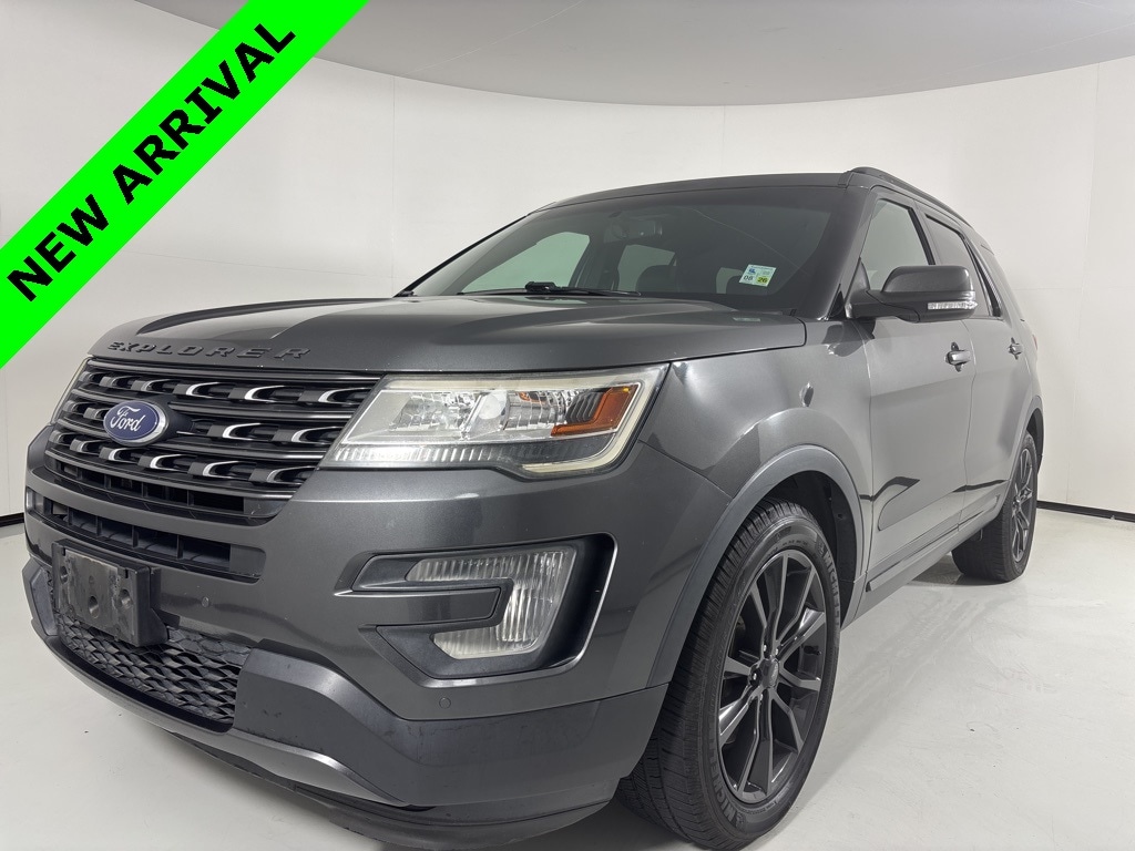 Used 2017 Ford Explorer XLT SUV