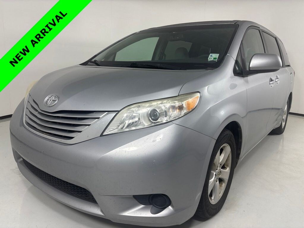 Used 2015 Toyota Sienna LE Van