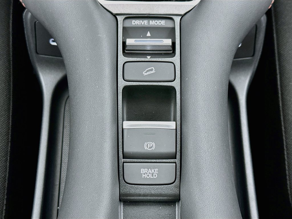 2025 Honda HR-V Sport - Photo 17